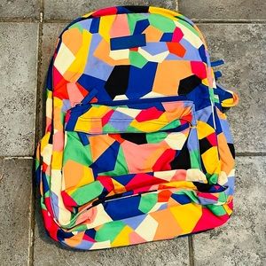 😍Rare Vera Bradley backpack multi color pattern. Lots of space & drink holders
